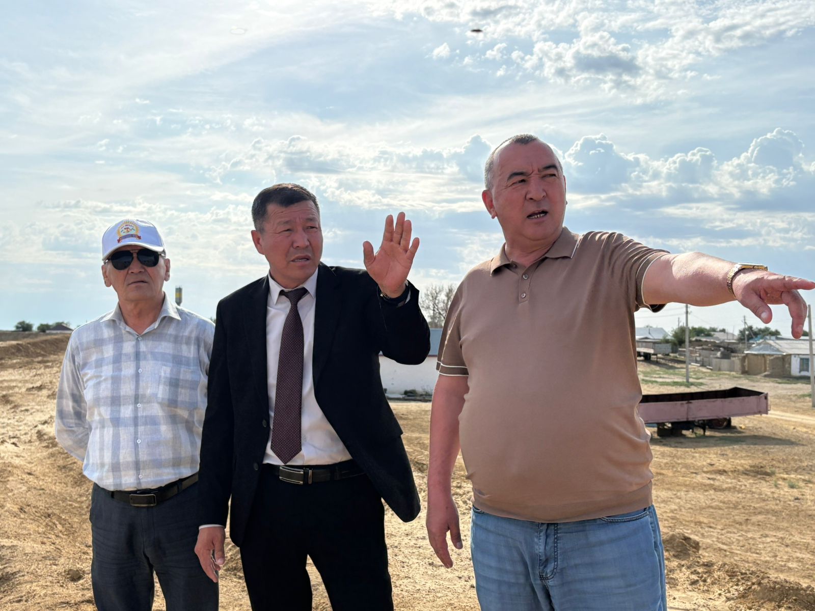 Аудан әкімі Н.Қызбергеновтің тұрғындармен кездесуі Тәуіп ауылдық округіненде жалғасын тапты.
