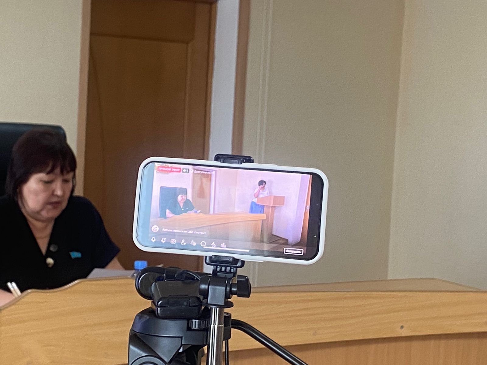 Аудандық мәслихаттың сегізінші шақырылымының кезектен тыс сессиясы.