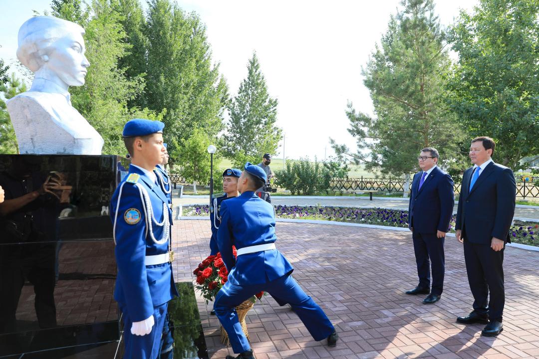 Бұлақ ауылында Әлия Молдағұлованың рухына тағзым етілді