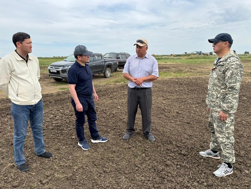 22 мамыр күні Степногорск қаласының әкімі көктемгі дала жұмыстарының барысымен танысты.