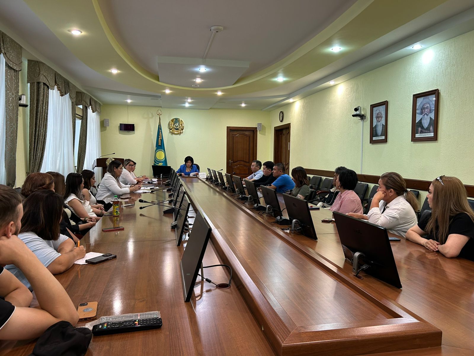 Бүгін Екібастұз қаласы бойынша кәсіпкерлік, ауыл шаруашылығы бөлімдерінің еңбек және салық заңнамасының нормаларын түсіндіру бойынша кездесу өтті