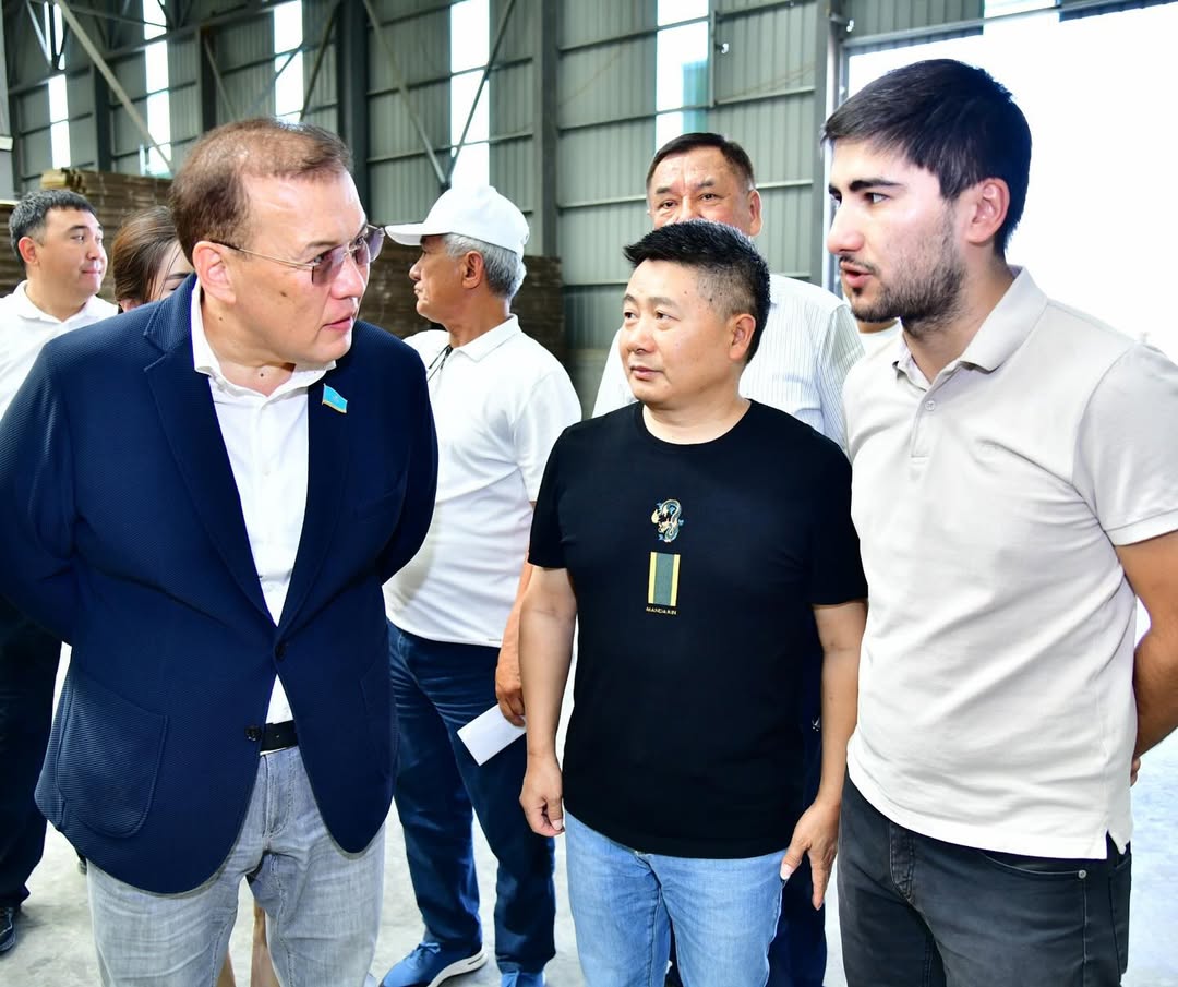 «AMANAT» ПАРТИЯСЫ: ШЫМКЕНТТЕ 10 МЛН. ШАРШЫ МЕТР КЕРАМИКАЛЫҚ ӨНІМ ШЫҒАРАТЫН ЗАУЫТ ЖҰМЫС ІСТЕЙДІ