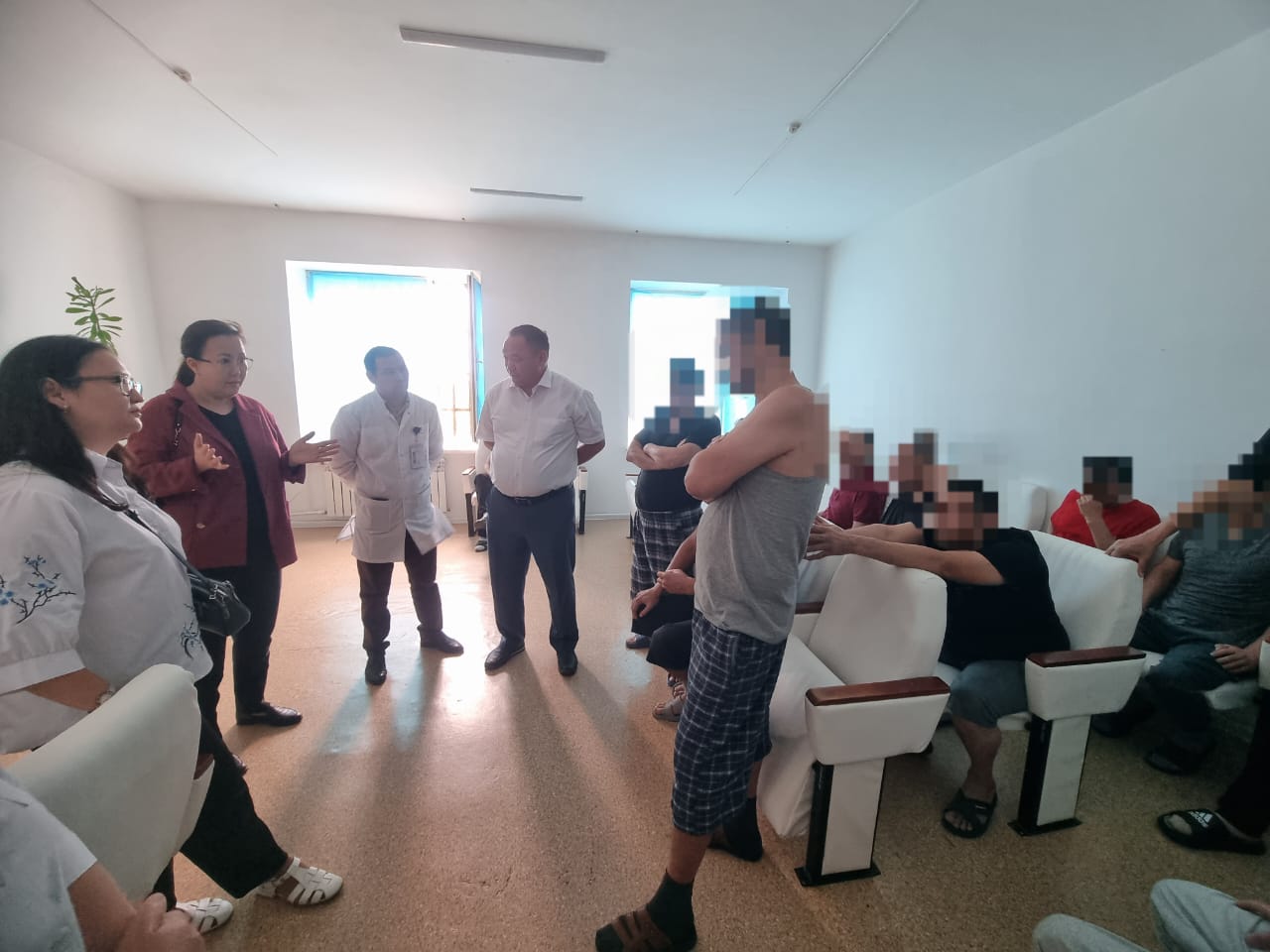 Ақтөбе облыстық Психикалық денсаулық орталығы жанындағы мәжбүрлі емдеу бөлімшесіне қызмет алушылардың өтініштері бойынша бару