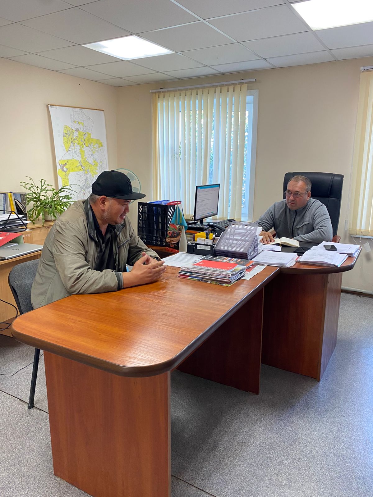 Азаматтарды қабылдау кестесіне сәйкес, Жақсы аудандық мәслихатының депутаты П. В. Казьмин азаматтарды қабылдады.