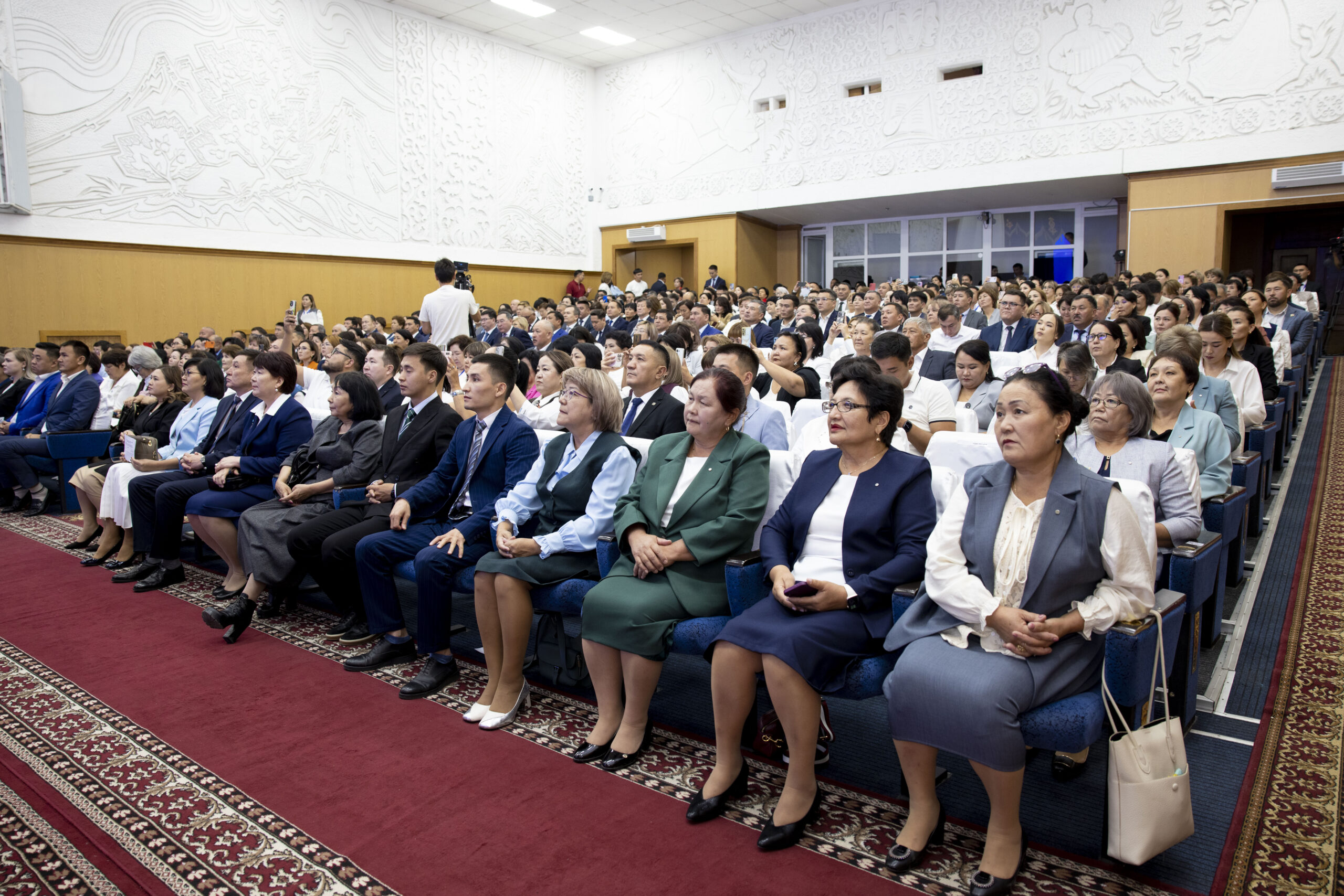 Тамыз кеңесінде білім саласының жаңа міндеттері талқыланды