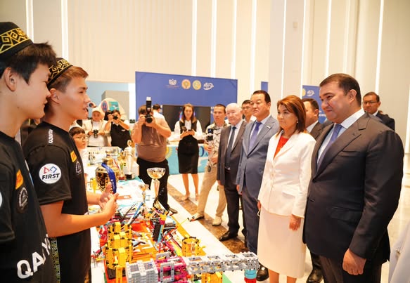 ТҮРКІСТАНДА ДӘСТҮРЛІ ТАМЫЗ КОНФЕРЕНЦИЯСЫ ӨТТІ: ЖАҢА ОҚУ ЖЫЛЫ – ЖАҢА МІНДЕТТЕР КЕЗЕҢІ