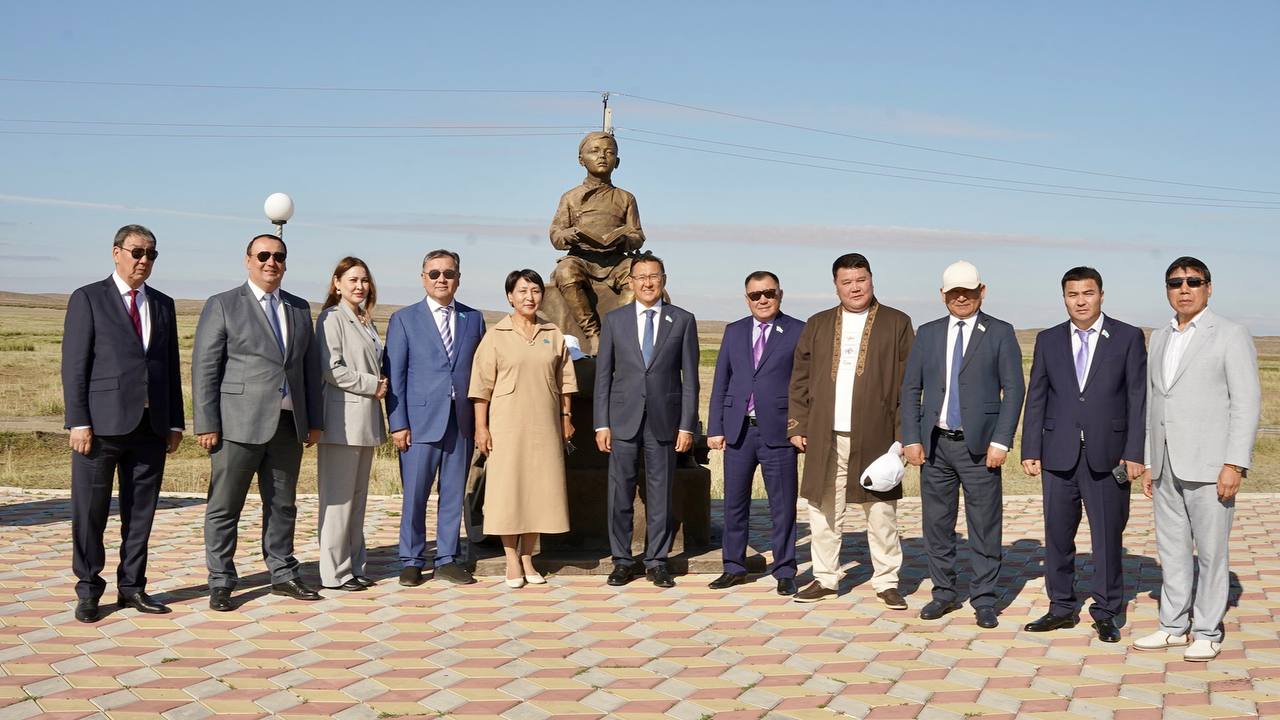 Мәслихат төрағалары Қарауылтөбе төрінде
