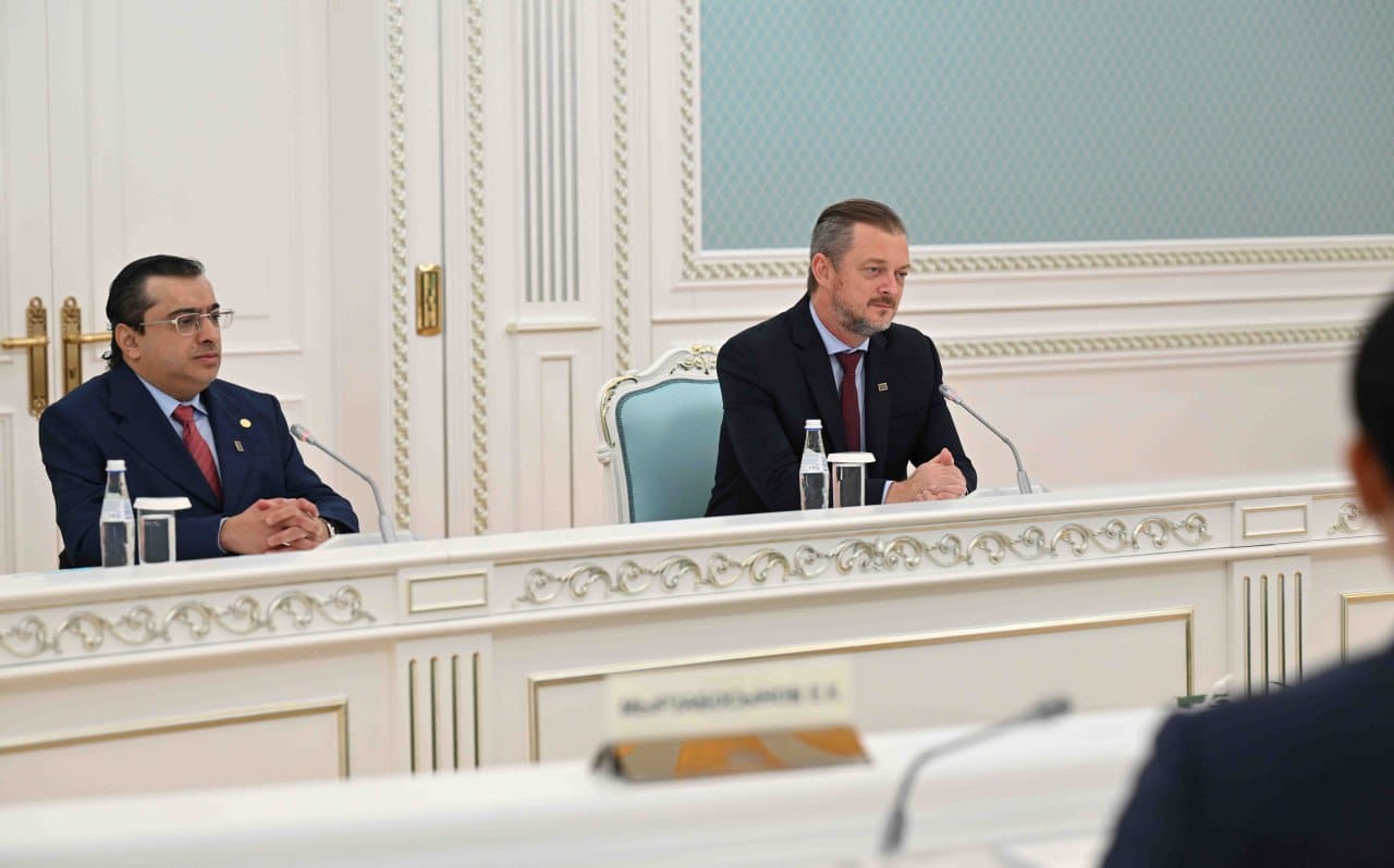 Эндрю Парсонс пен Маджид Рашед паралимпиада спортына және Астанада Азия паралимпиада комитеті Бас ассамблеясының 8-ші сессиясын ұйымдастыруға көрсеткен қолдауы үшін Қасым-Жомарт Тоқаевқа алғыс айтты