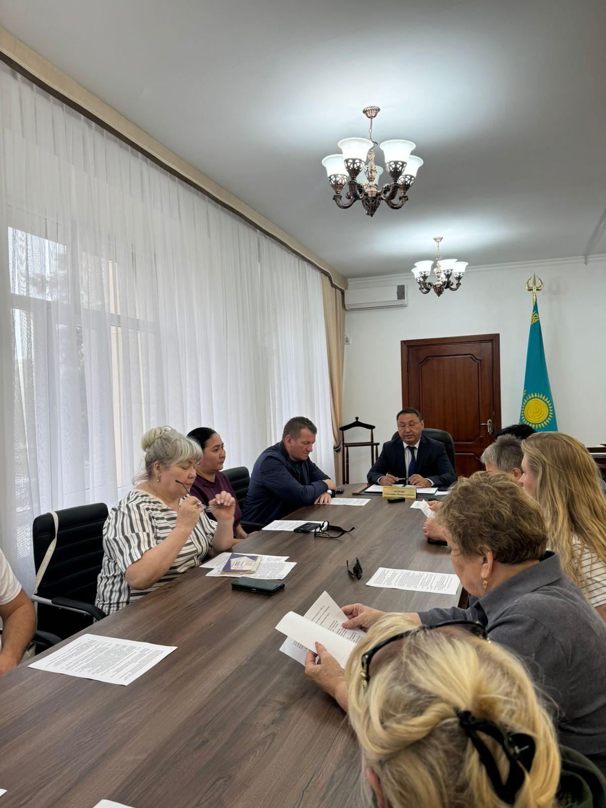 қызмет көрсететін ұйымдардың төрағаларымен азаматтарды қабылдау