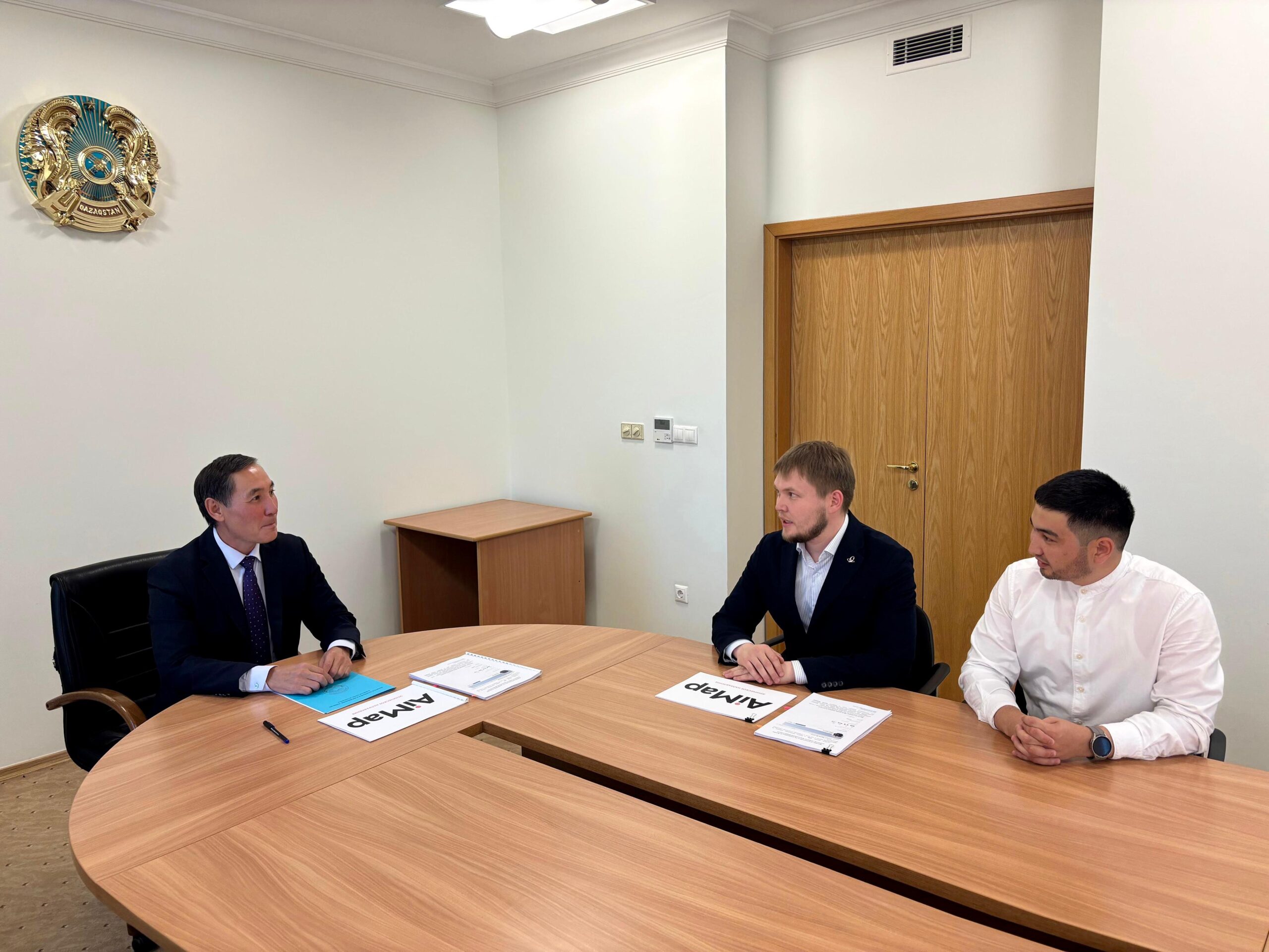 ҚХА Төрағасының орынбасары «KD Solution» компаниясының басшыларымен кездесті