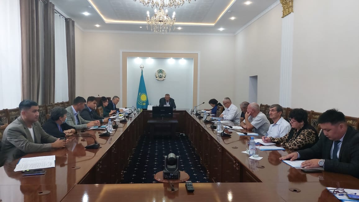 Ғабит Мүсірепов атындағы аудан мәслихатының тұрақты комиссиялары мен ауданның Қоғамдық кеңесінің бірлескен отырысы өтті