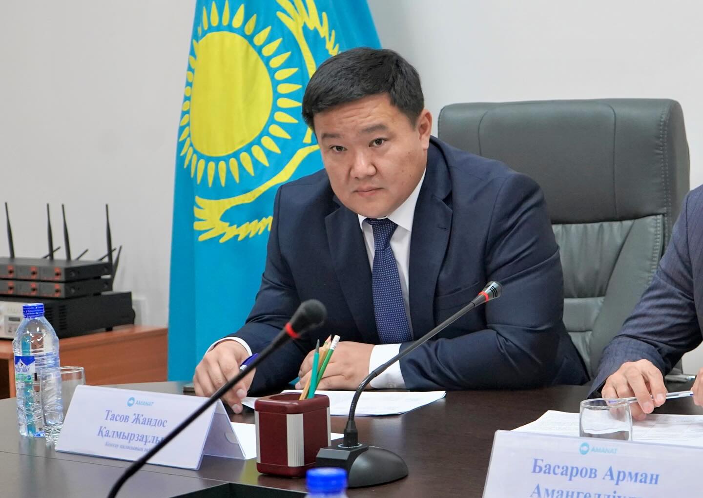 ҚАЛА ӘКІМІ ЖАНДОС ТАСОВ ҚОҒАМДЫҚ ҚАБЫЛДАУ ӨТКІЗДІ