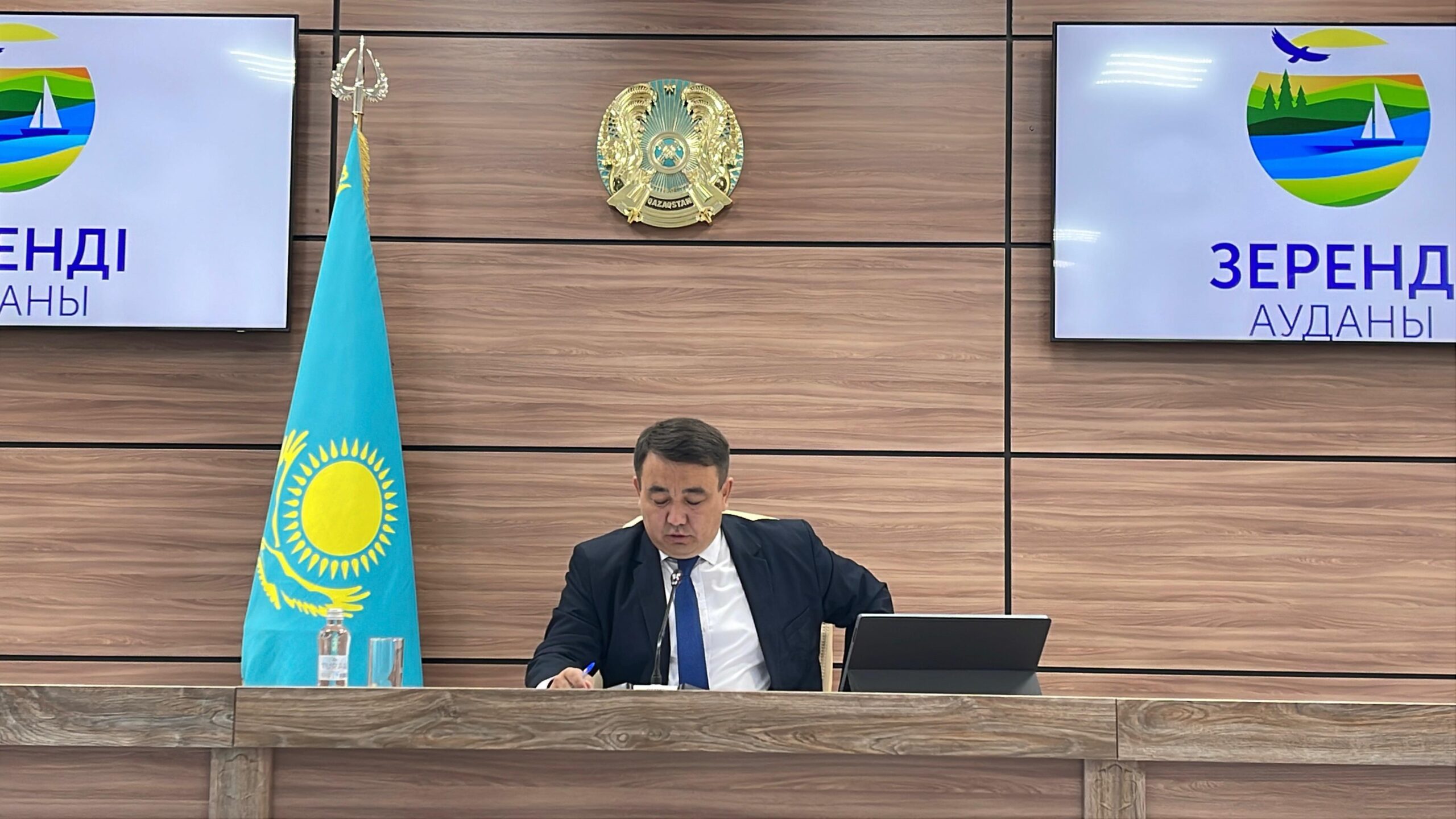 Ағымдағы мәселелер бойынша апталық аппараттық кеңес өтті.