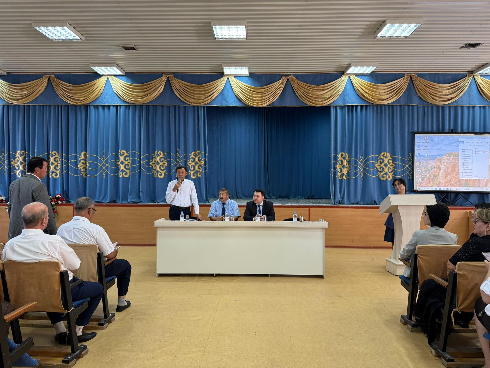 🔰 САЙРАМ: ӨҢІРДЕГІ ЖЕКЕМЕНШІК БАЛАБАҚША ЖӘНЕ МЕКТЕП БАСШЫЛАРЫНА ӨНДІРІСТЕГІ САҚТАНДЫРУ ШАРТТАРЫН ТІРКЕУ МАҢЫЗДЫЛЫҒЫ ТҮСІНДІРІЛДІ