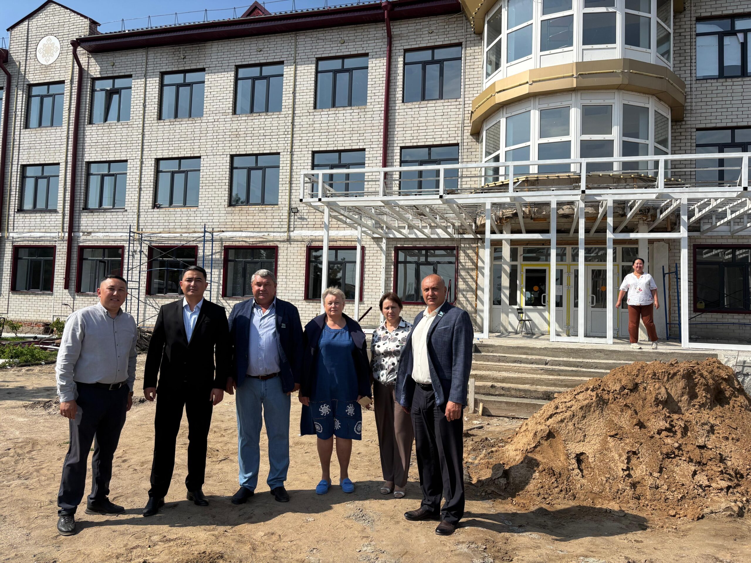 Пресновка ауылы, Қожаберген жырау атындағы орта мектеп