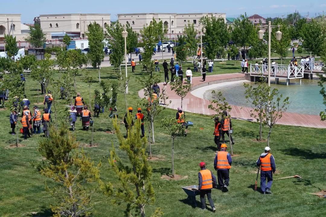 «ТАЗА ҚАЗАҚСТАН»: «JAS TURKISTAN» ВОЛОНТЕРЛІК ҚАУЫМДАСТЫҒЫ ТАЗАЛЫҚ ЖҰМЫСТАРЫНА БЕЛСЕНДІ АТСАЛЫСУДА