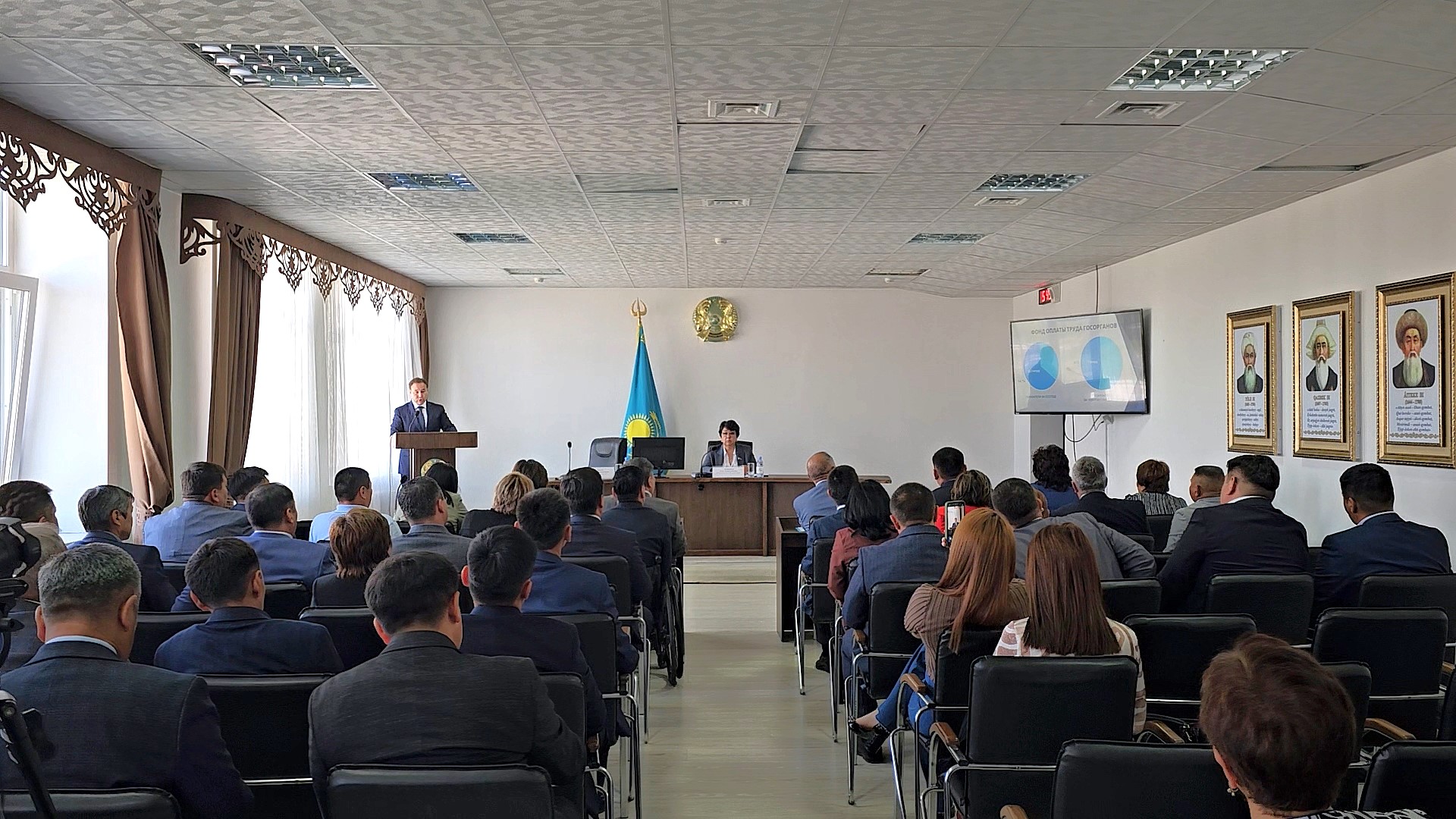Аудан әкімі депутаттардың алдында атқарған жұмыстары мен алдағы жоспарлары жөнінде есеп берді