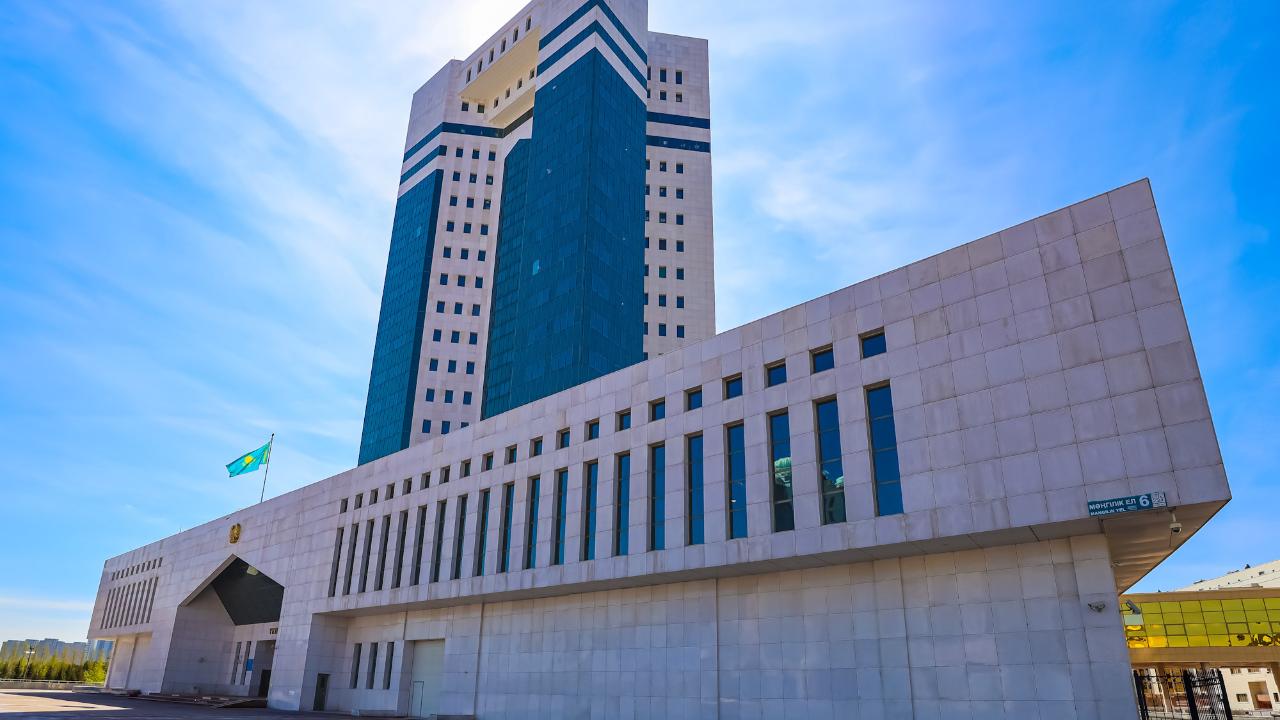 2024 жылғы Президент Жолдауын жүзеге асыру: Жүйелі реформалар еліміздегі медициналық көмек көрсету сапасы мен қолжетімділігін қалай арттыруда