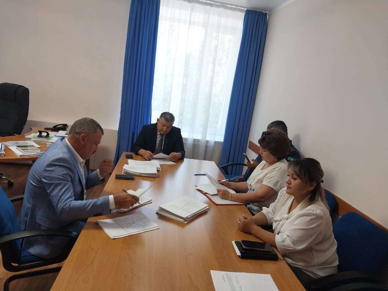 Өтініш білдірген(отбасының) өтінішін қарау жөніндегі арнайы комиссияның отырысы өтті