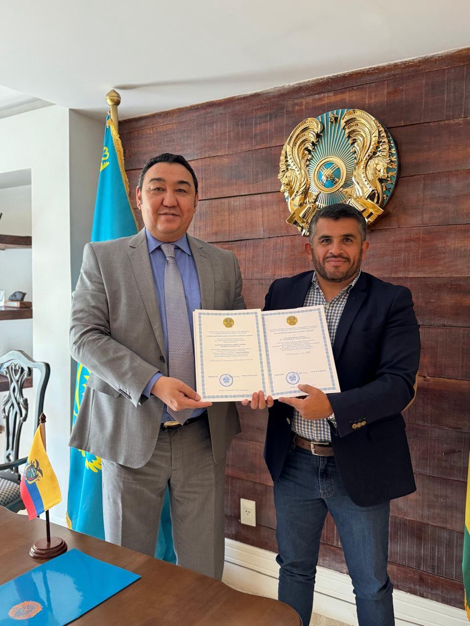 Қазақстанның Эквадордағы Құрметті консулына патент табыс етілді