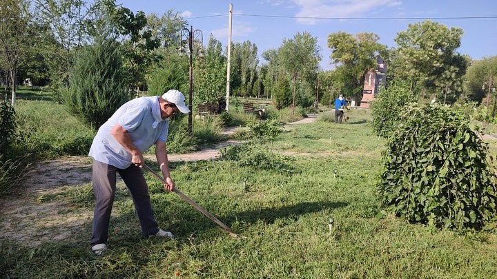 КЕЛЕС ТҰРҒЫНДАРЫ ТАЗАЛЫҚТЫ БІРЛЕСІП ҚАМТАМАСЫЗ ЕТУДЕ