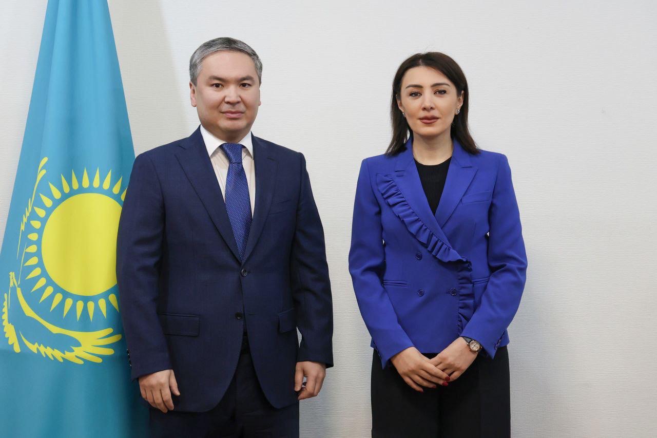 Өнеркәсіп және құрылыс министрі Ерсайын Нағаспаев Еуразиялық экономикалық комиссияның Өнеркәсіп және агроөнеркәсіптік кешен жөніндегі Алқа мүшесі (министр) Гоар Барсегянмен кездесті.