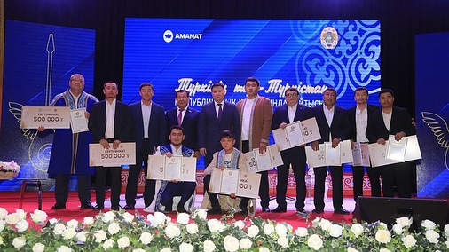 ТҮРКІСТАНДА РЕСПУБЛИКАЛЫҚ КОМАНДАЛЫҚ АЙТЫСТЫҢ ЖЕҢІМПАЗДАРЫ МАРАПАТТАЛДЫ