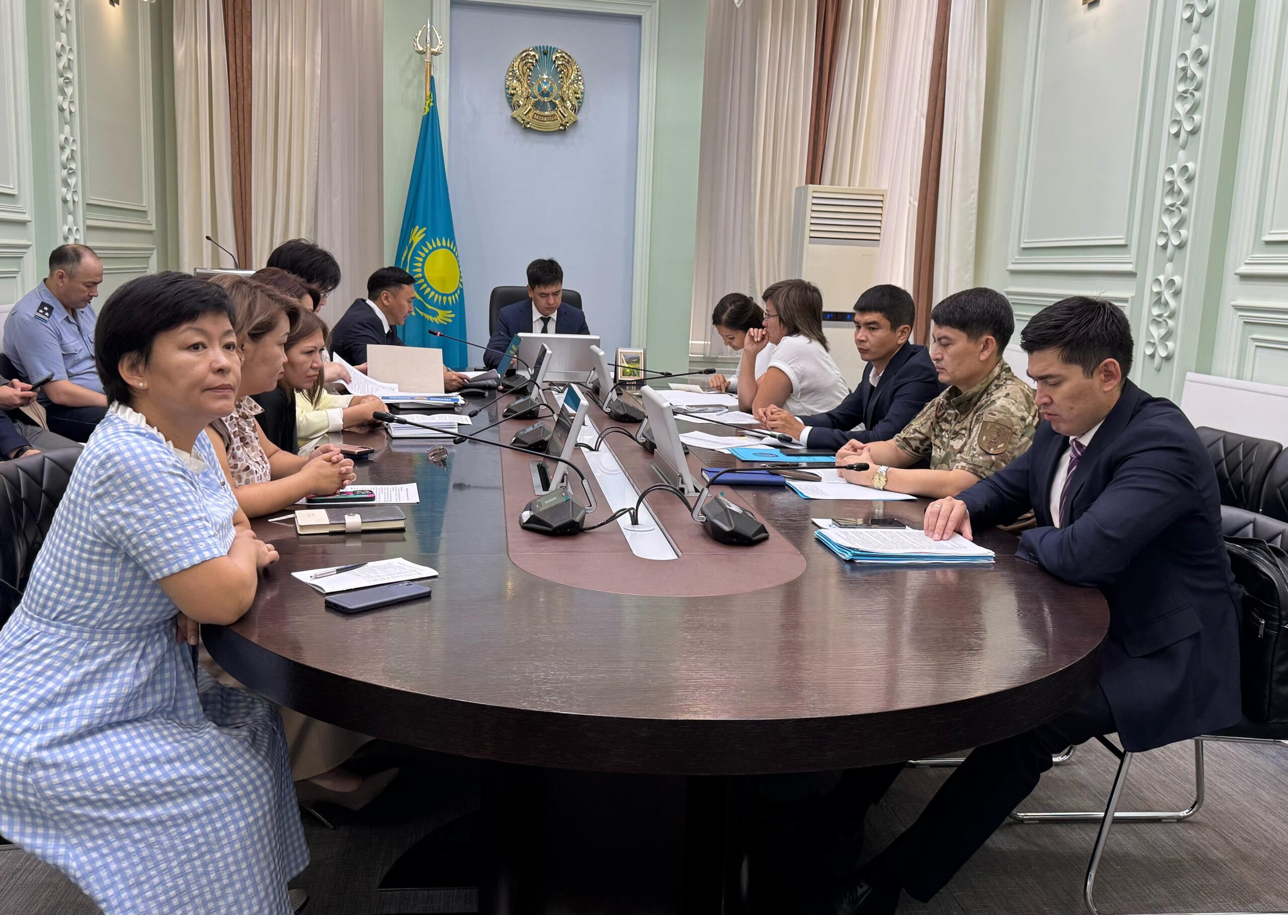 Батыс Қазақстан облысы бойынша білім беру ұйымдарының  2025–2026 жаңа оқу жылына дайындығы талқыланды