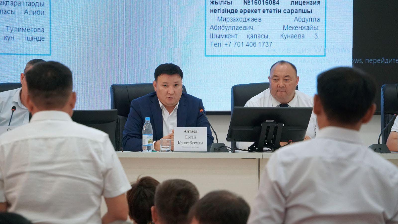 ТҮРКІСТАН: ОБЛЫС ӘКІМІНІҢ ОРЫНБАСАРЫ КЕЛЕС АУДАНЫНЫҢ ТҰРҒЫНДАРЫМЕН КЕЗДЕСТІ