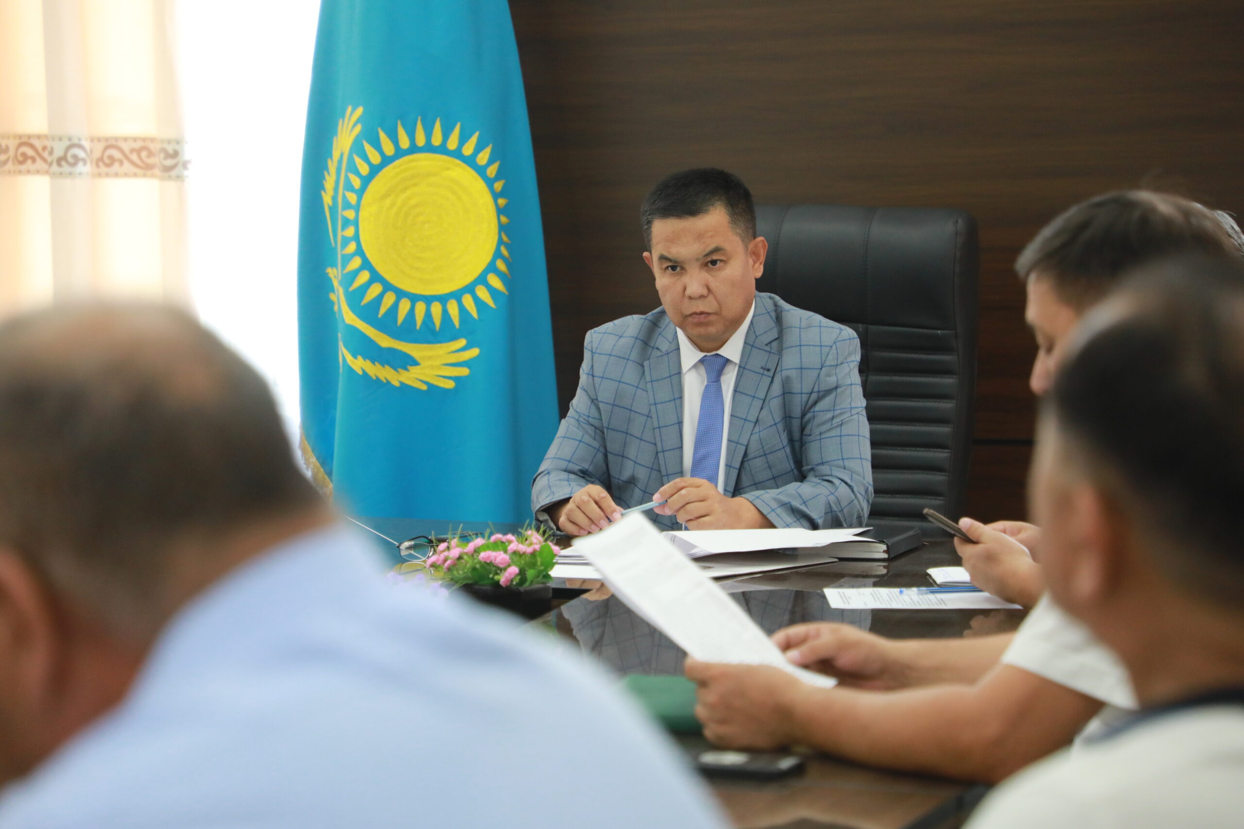 САРЫАҒАШ: КЕЗЕКТІ КОМИССИЯ ОТЫРЫСЫ ӨТТІ