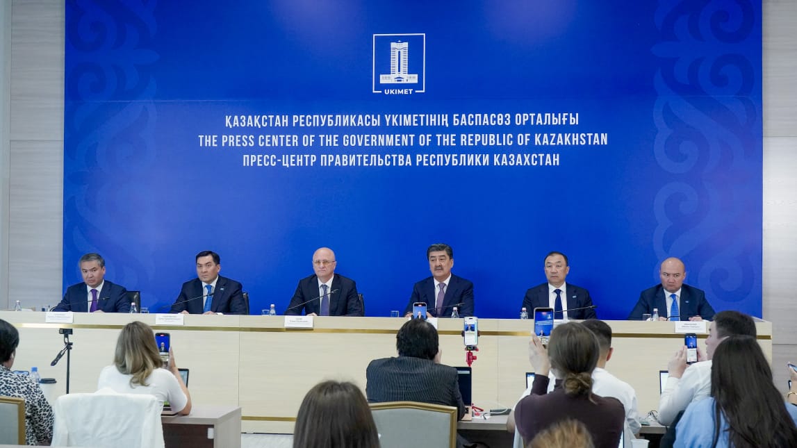 Ерлан Ақкенженов: Қазақстан Қытайға Ресей мұнайының транзитін кеңейту мүмкіндігін қарастыруда