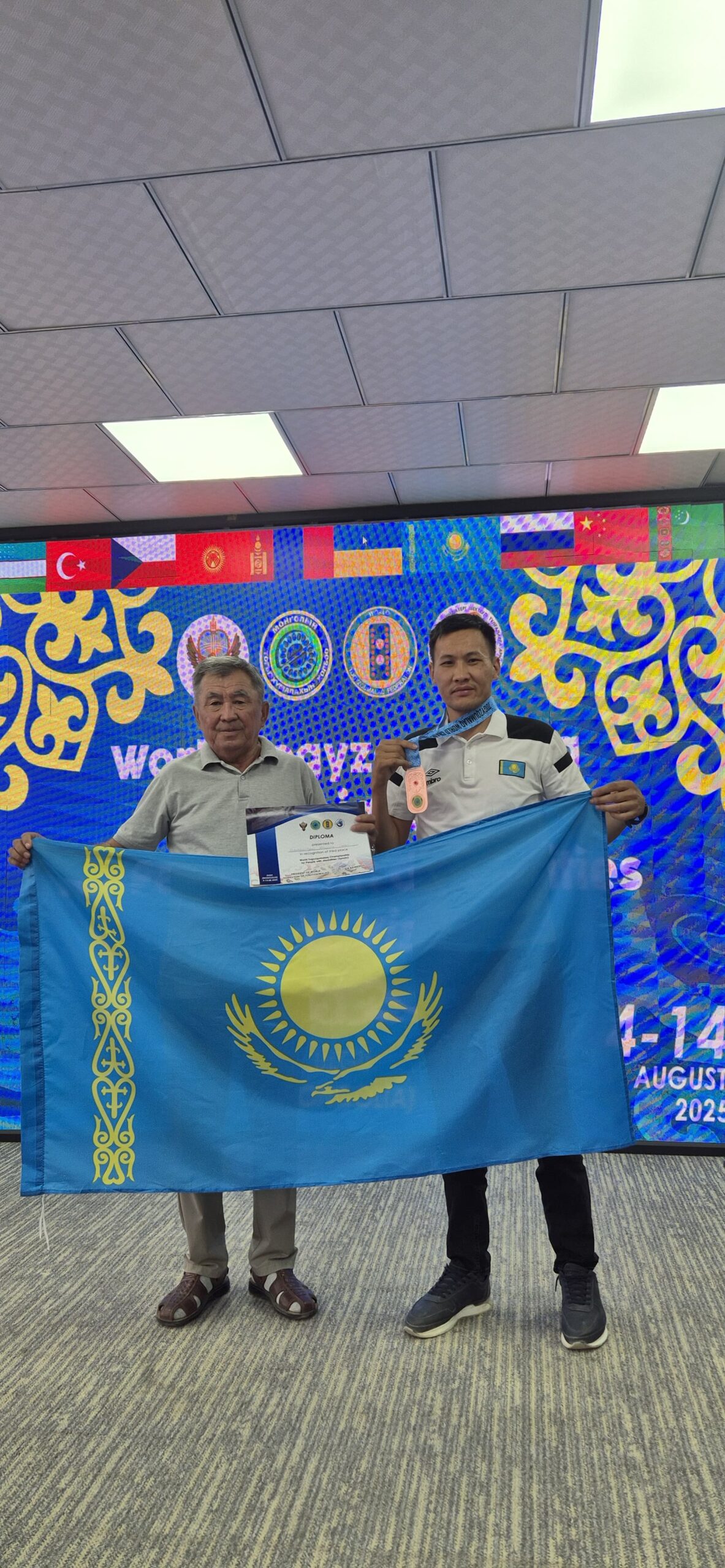 ҚАРҚАРАЛЫЛЫҚ ДАСТАН МОНҒОЛИЯ ЕЛІНДЕ ТОП ЖАРДЫ!
