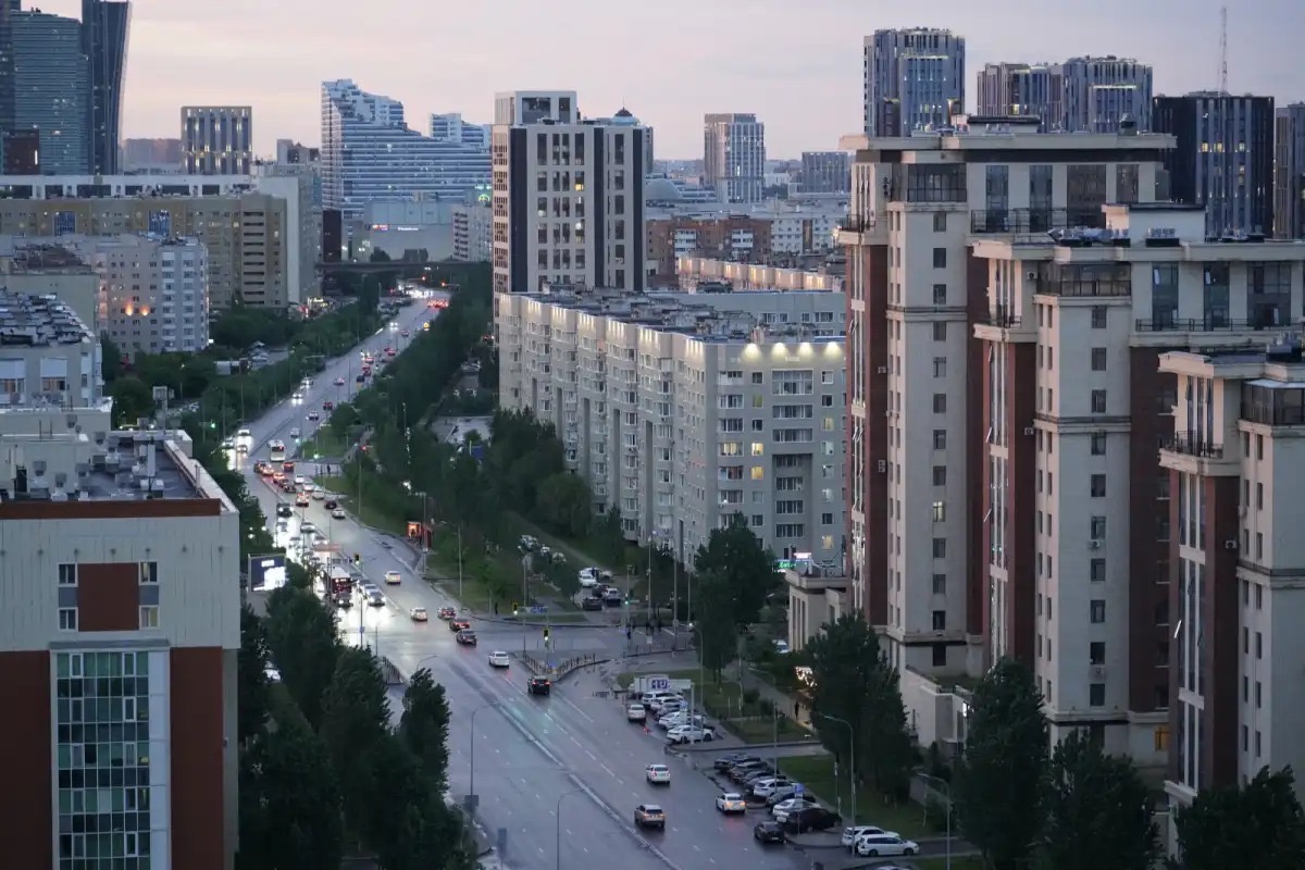 «Бұл – жас отбасыларға үлкен көмек»: Астана тұрғыны «Елорда жастары» бағдарламасы туралы айтты