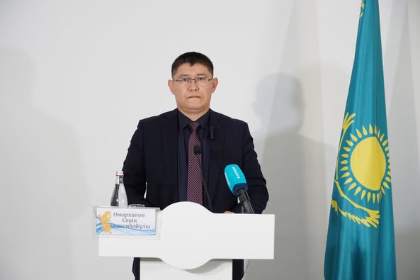 Ақмола облысының бас мемлекеттік санитариялық дәрігері Серік Омарханов брифинг барысында 2025 жылдың алғашқы алты айындағы өңірдегі эпидемиологиялық жағдайдың қорытындысын жариялады.