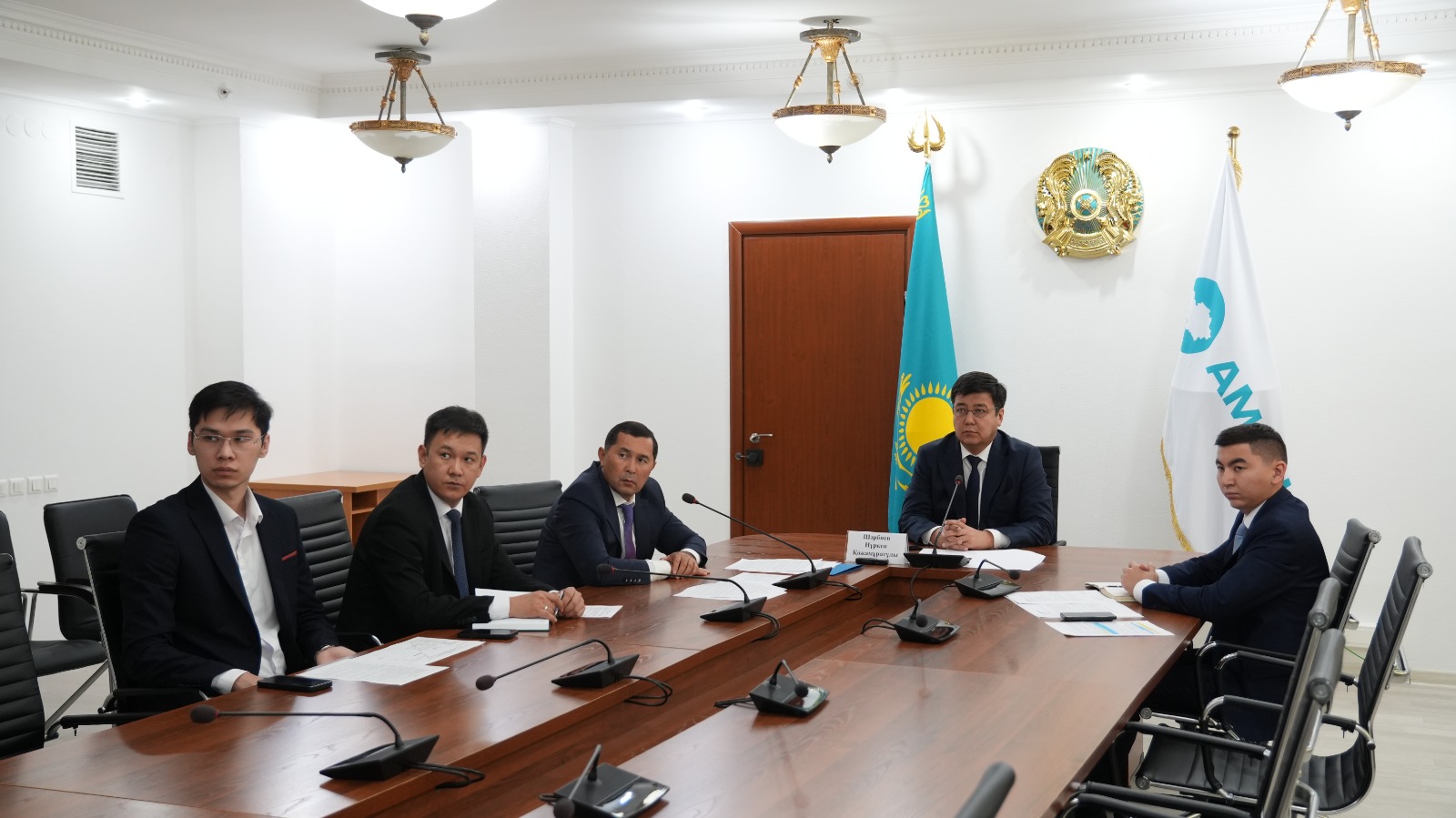 Азаматтарды «AMANAT» партиясы Орталық аппаратының Қоғамдық қабылдау бөлмесіне қабылдау