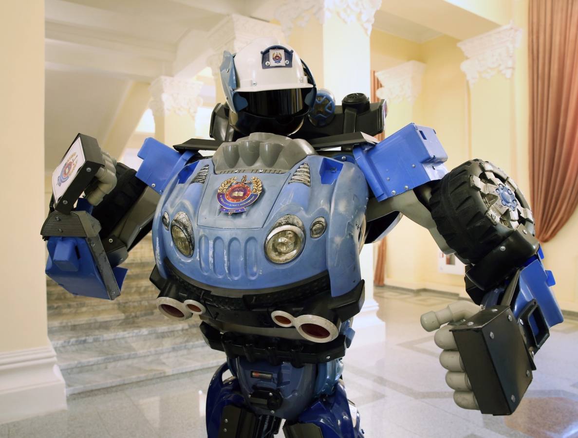 Алматыда құқық бұзушылықтың алдын алу жобаларының көрмесі өтті