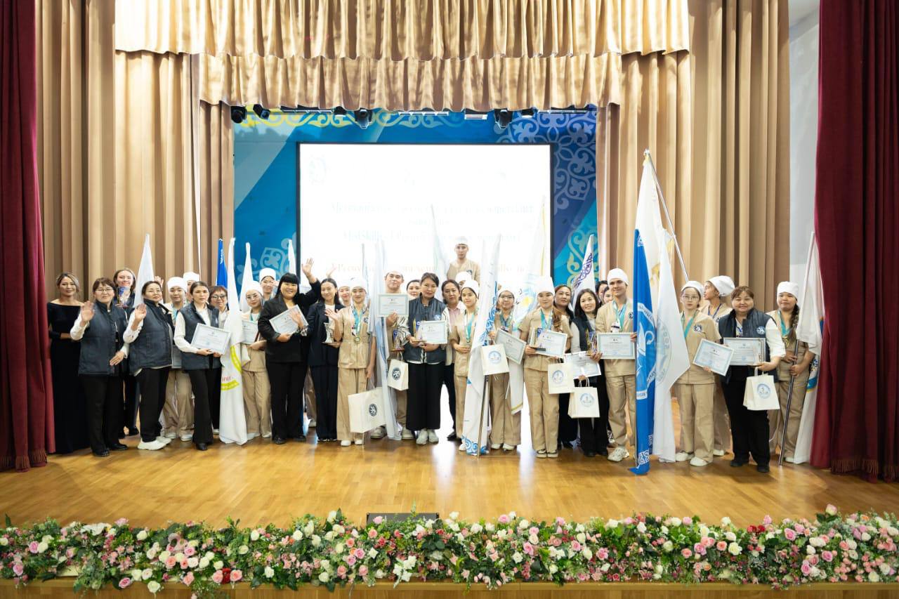 ҚАЗАҚСТАНДА «МЕЙІРГЕР ІСІ» МАМАНДЫҒЫ БОЙЫНША «MEDSKILLS ZHETYSY-2025»ЧЕМПИОНАТЫ ӨТТІ