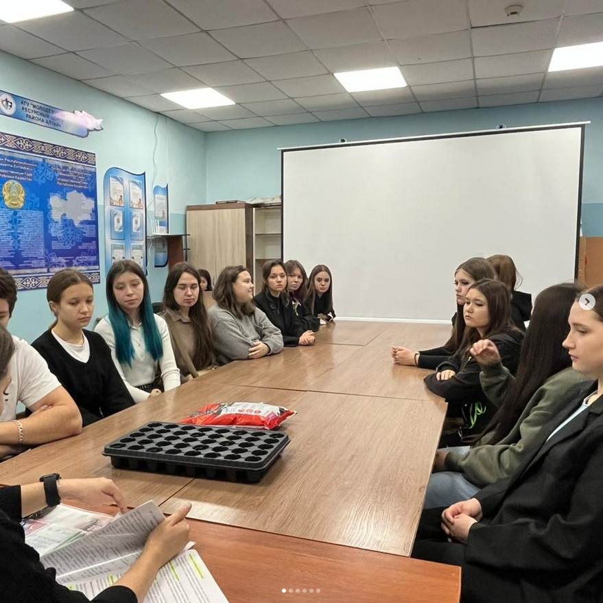 ШҚО Алтай қаласында «Табиғат тазалығы — ел болашағы» атты дөңгелек үстел өтті