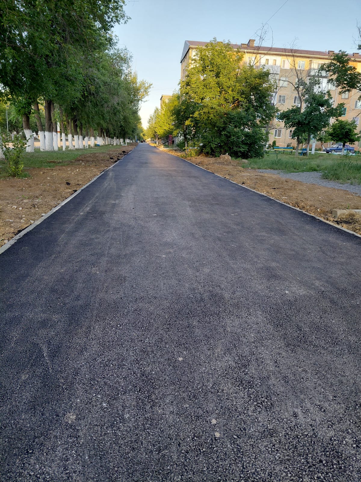 Облыс әкімінің тапсырмасы бойынша Жітіқара қаласында тротуарларды жөндеу және қалалық инфрақұрылымды абаттандыру жұмыстары жүргізілуде.