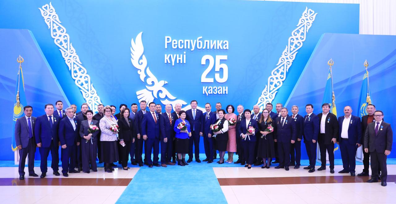 Республика күніне орай ақтөбеліктерге мемлекеттік наградалар табысталды