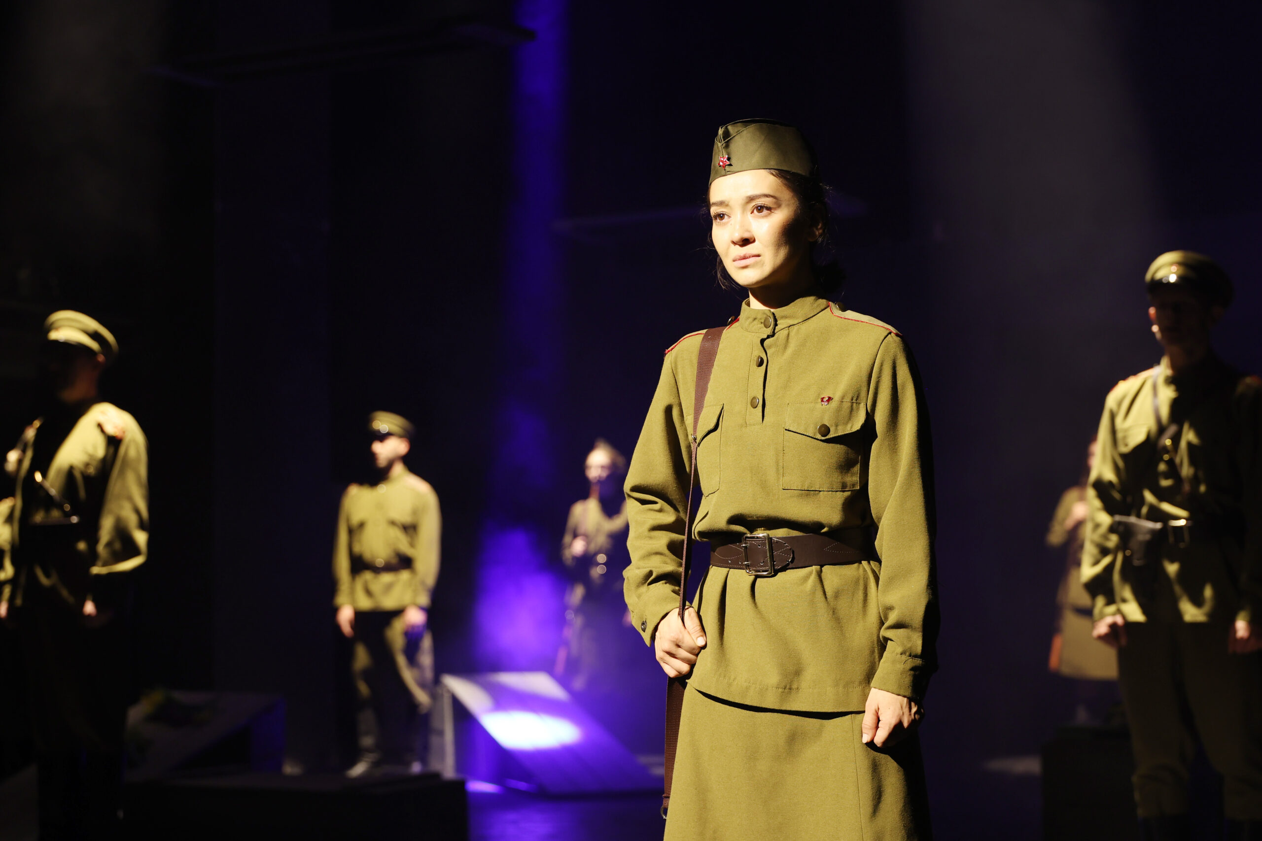 Актерлар мен ұландықтар тағы да сахнада қауышты: батыр қыздың 100 жылдығына арналған “Әлия” драмасының тұсауы кесілді