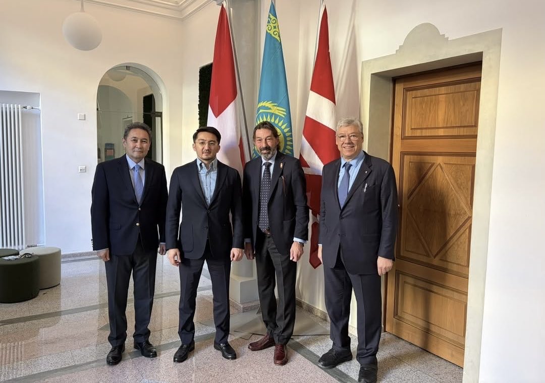 Қазақстан Республикасы Премьер-Министрінің орынбасары Жаслан Мәдиев Луганода Қазақстанның цифрлық бастамаларын ұсынды