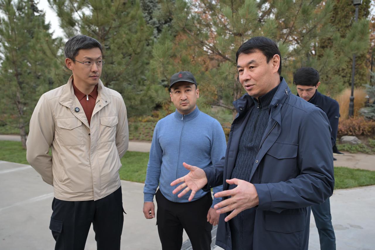 Алматы қаласының әкімі әлеуметтік және қоғамдық нысандардың құрылыс барысымен танысты