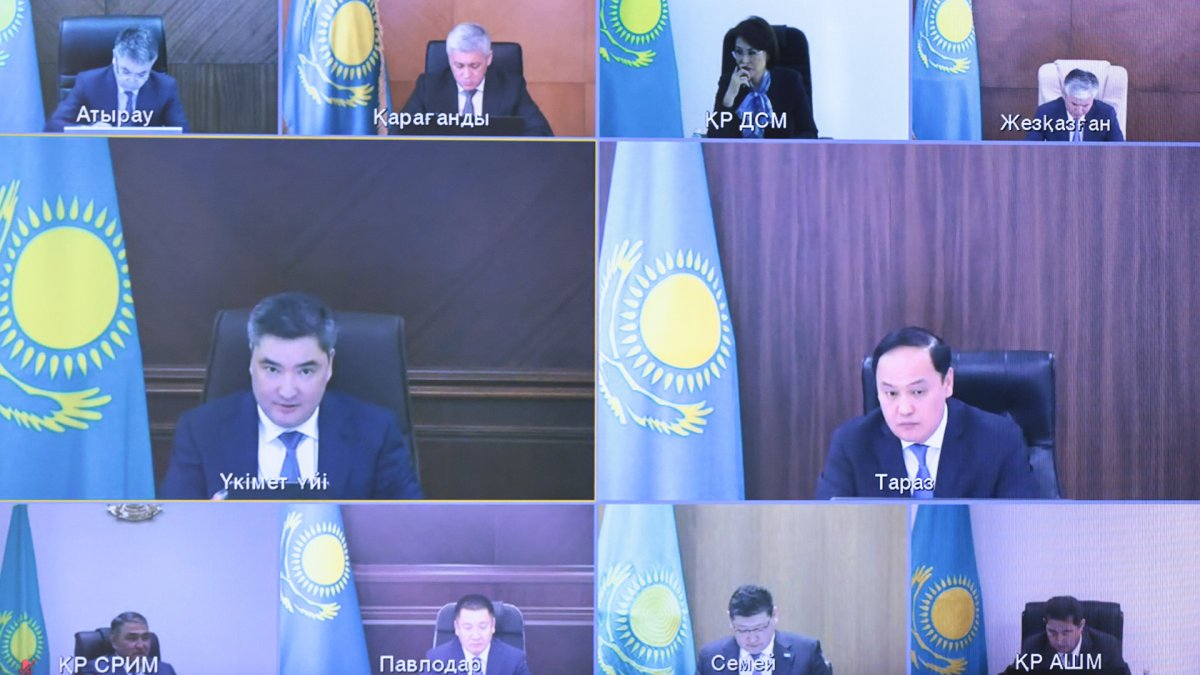 ТҮРКІСТАН ОБЛЫСЫ НЕГІЗГІ КАПИТАЛҒА ИНВЕСТИЦИЯ ТАРТУ БОЙЫНША ӨҢІРЛЕР АРАСЫНДА КӨШ БАСТАП ТҰР