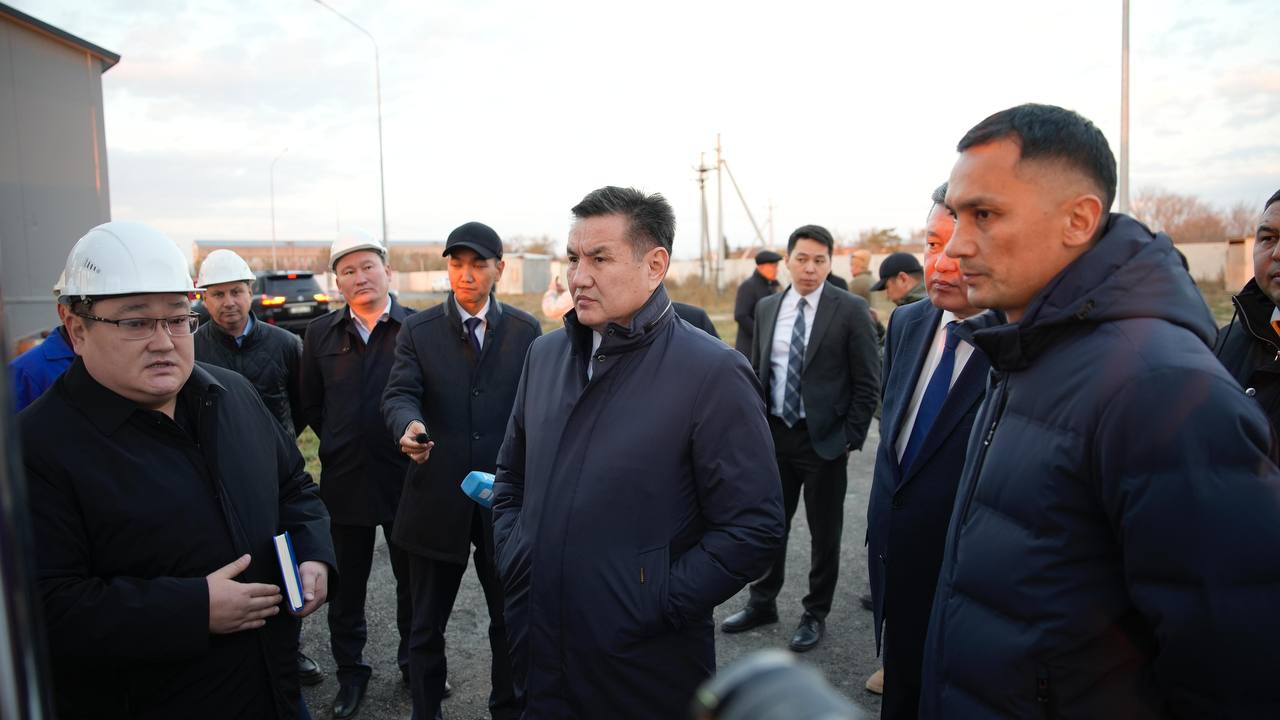 ШҚО әкімі Таврия ауылындағы орталық қазандық жұмысымен танысты