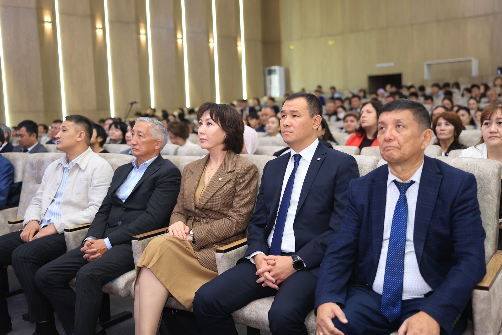 Жас мамандарды даярлау: Шымкентте форсайт-сессия басталды