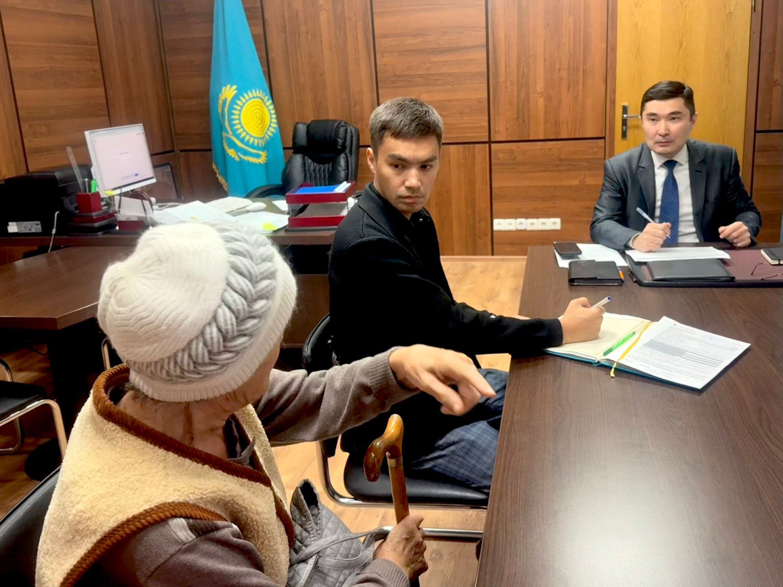 Азаматтарды қабылдау