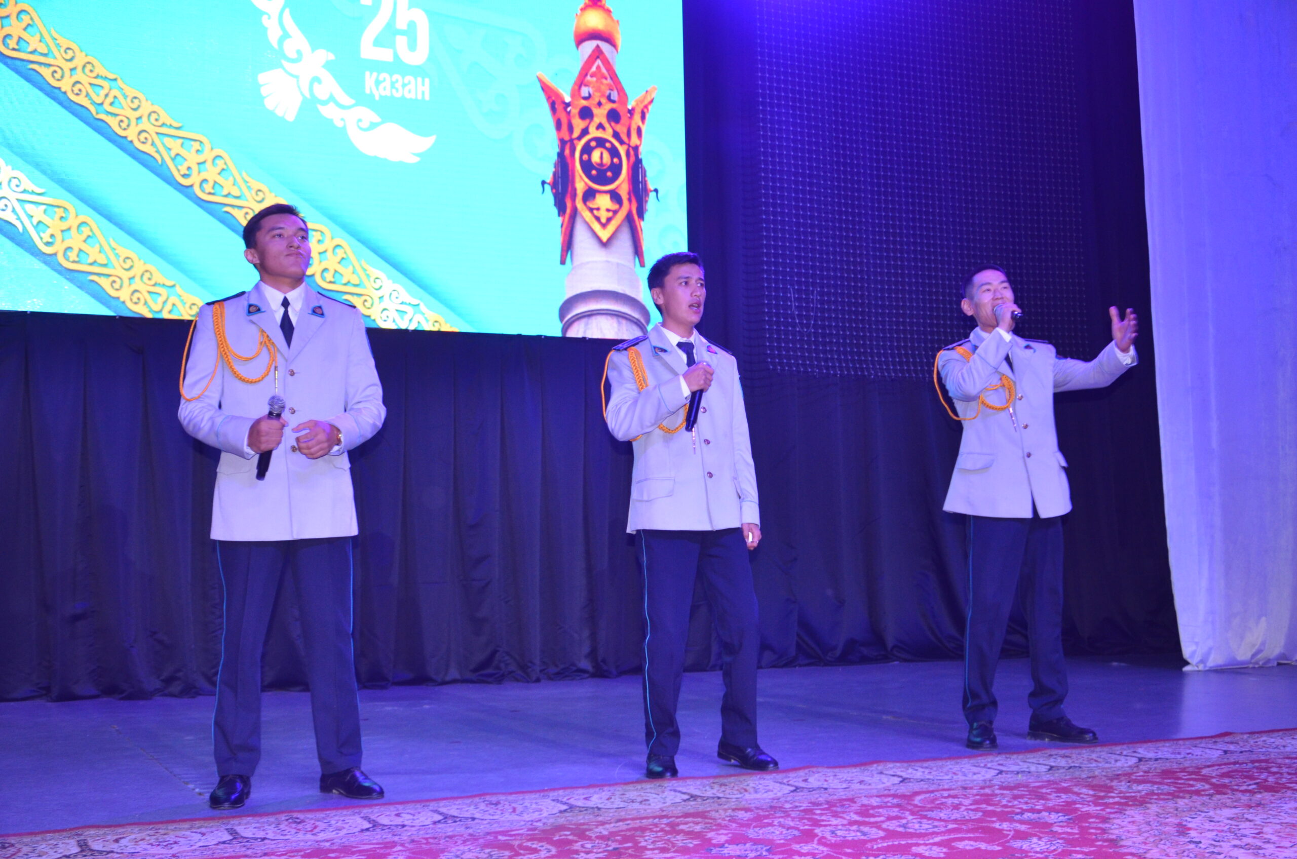 Ұлытау облысының полиция қызметкерлері Республика күнін атап өтті