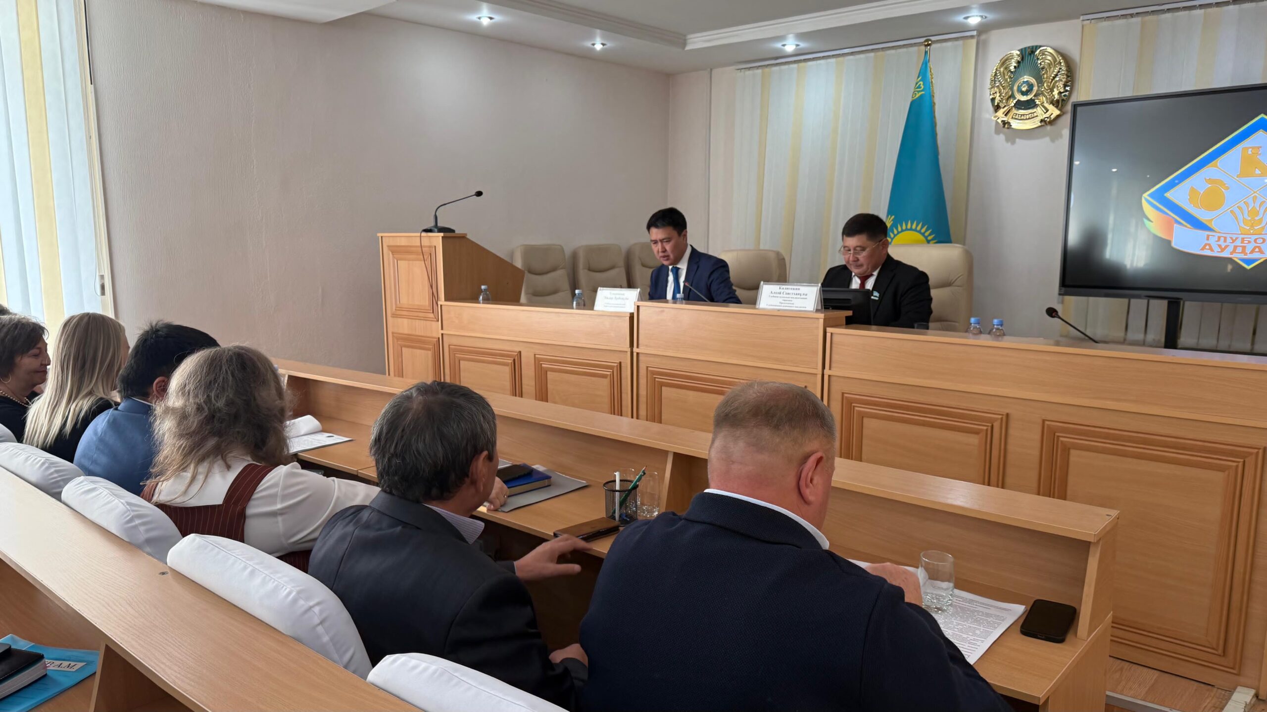 Глубокое аудандық мәслихатының кезекті сессиясының отырысы өтті