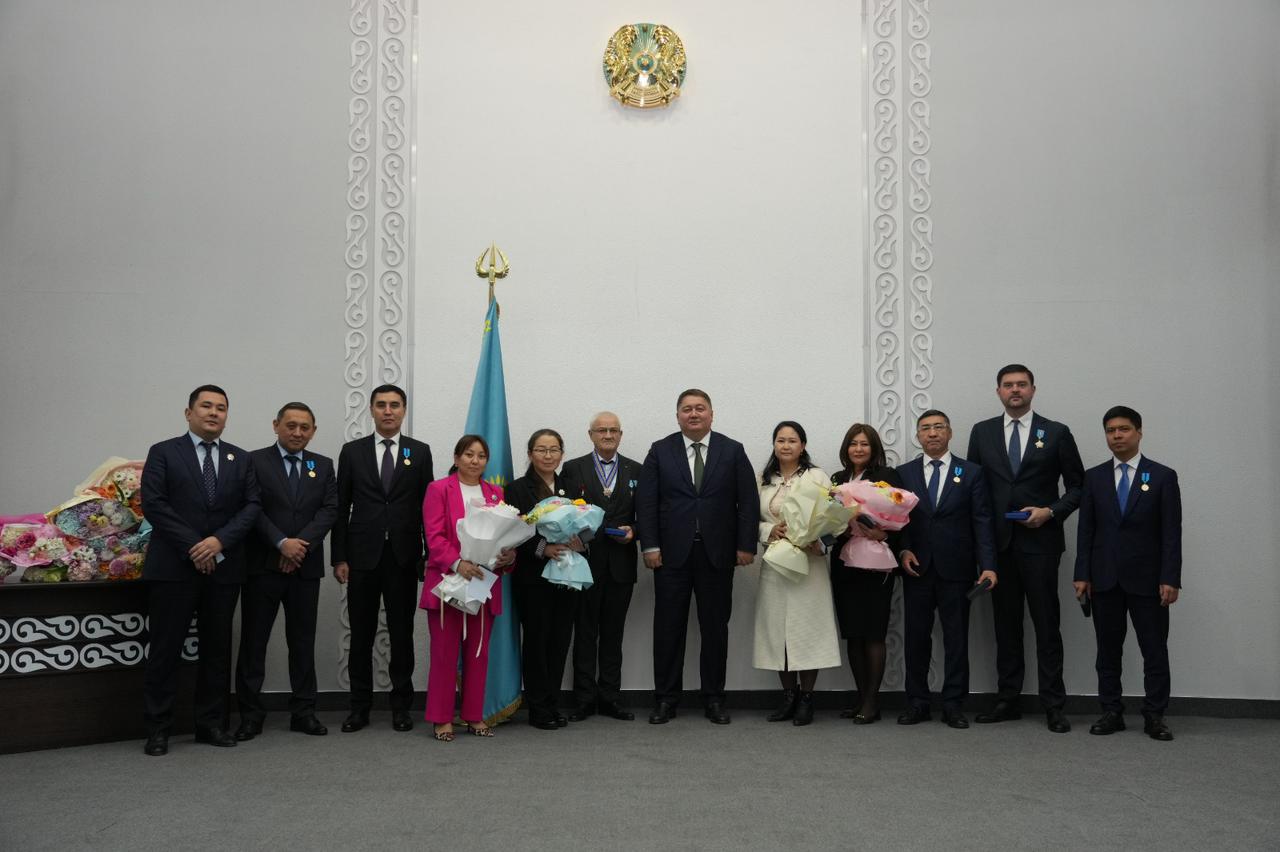 Республика күніне орай Көлік министрлігінде салтанатты іс-шара өтті